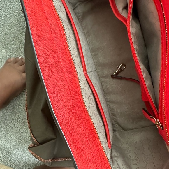 Michael Kors Selma Saffiano Satchel - Picture 9 of 11